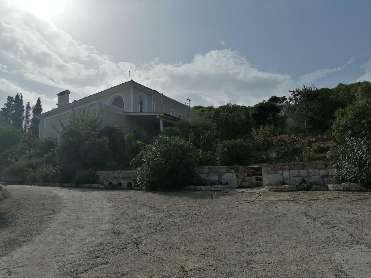 Artemis Villa Near Athens Airport Markópoulon Exterior foto